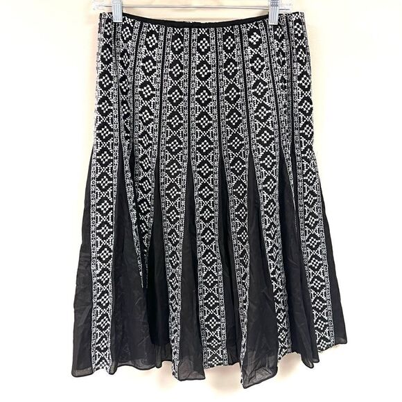 Ann Taylor brown embroidered a line skirt Sz 8 - Picture 4 of 6